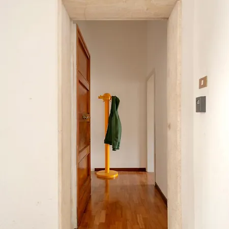 Appartement Urban - 2 Min Public Parking Livourne